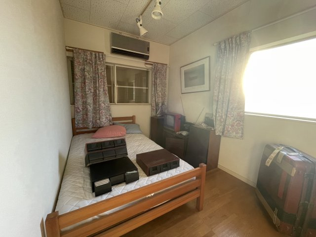 山武市日向台29-17の洋室