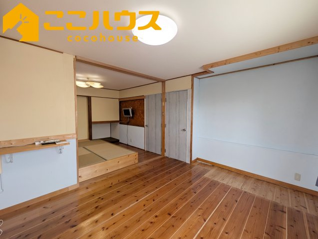 浦添市勢理客2丁目　中古一戸建ての寝室|寝室