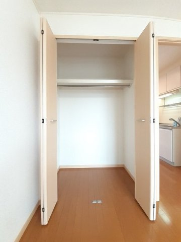 エレガンテ・フィオーレ　Ａの収納