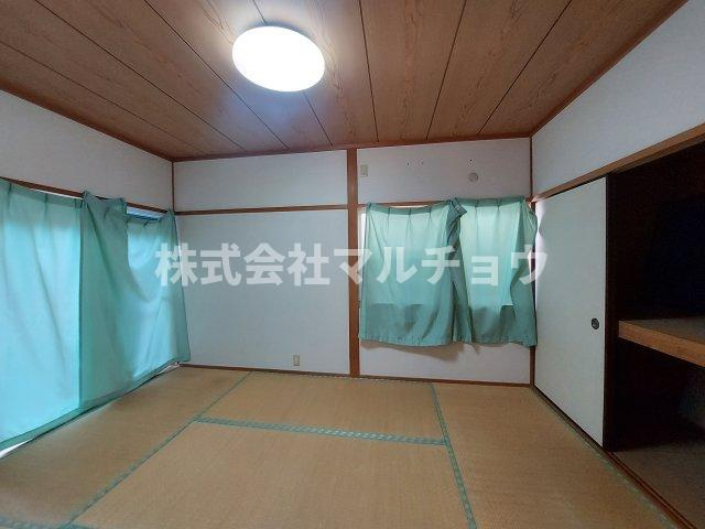 中三栖戸建ての和室|ゆったりとくつろげる和室です