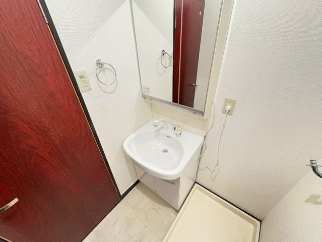 岐阜市菅生３丁目　リバーサイドハウスの独立洗面台|こちらは例として205号室の画像になります。