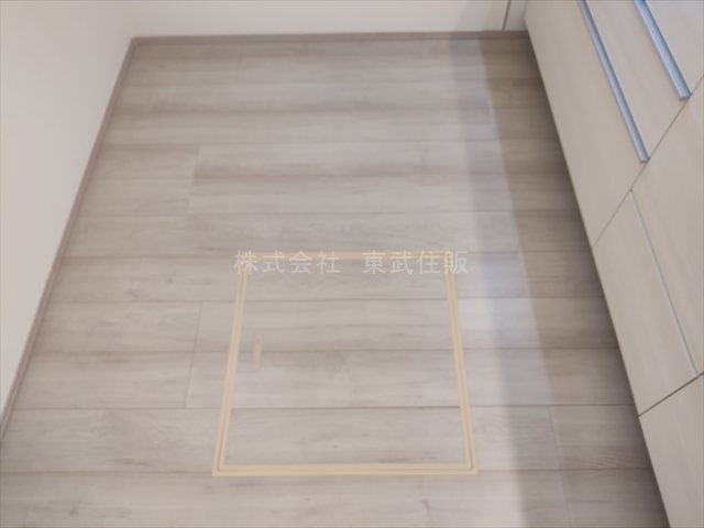 【キッチン】 | 川越市砂新田６期　全１棟 | キッチン床下収納庫