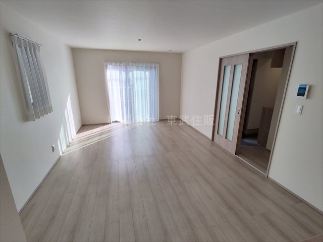 【居間・リビング】 | 川越市砂新田６期　全１棟 | リビング