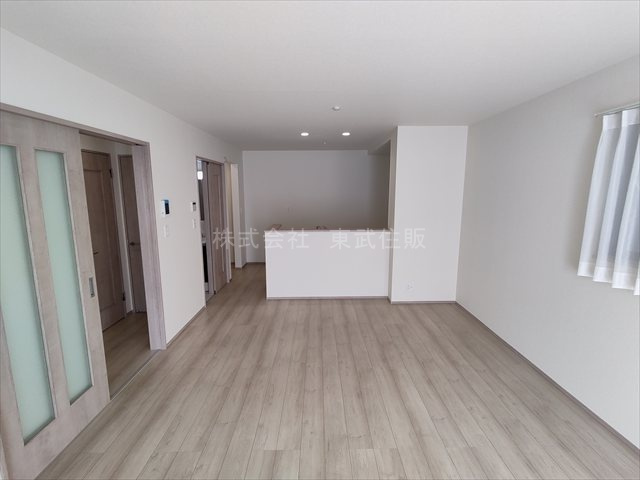 【ダイニング】 | 川越市砂新田６期　全１棟 | 食卓を囲むダイニング