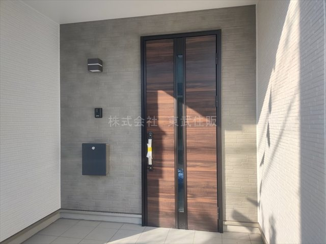 【構造・工法・仕様】 | 川越市砂新田６期　全１棟 | 明るい玄関です