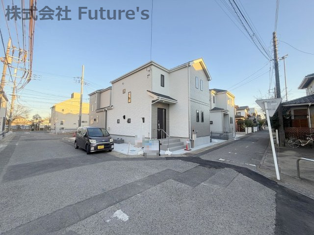 三郷市上彦名　新築戸建　全2棟　A号棟の前面道路含む現地写真|前面道路含む現地写真です。