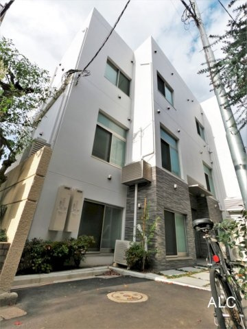 新宿区上落合３丁目の賃貸マンションの外観