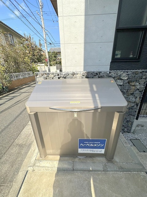 メゾン　ヴィルドミールのその他共用部分|★敷地内ゴミストッカー★
