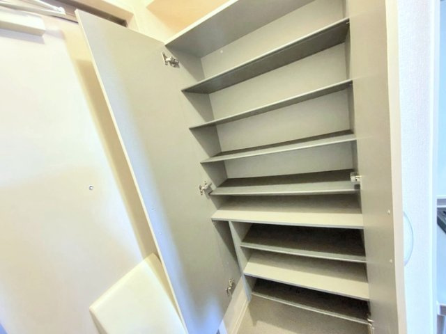 サンモール上井草の玄関