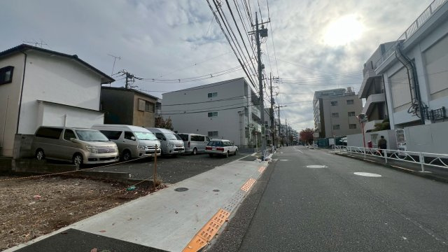 目黒区中町　新築戸建の前面道路含む現地写真|2025.11.22撮影　前面道路10m以上