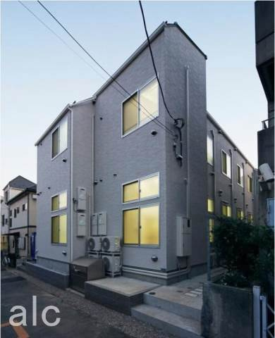 新宿区大久保２丁目のアパート