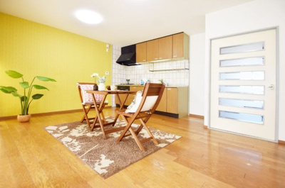 【居間・リビング】 | プレリュード東那珂 | アレンジ自由自在の広々空間です！