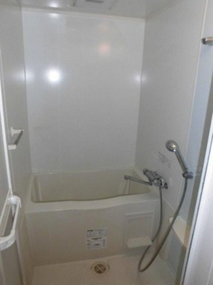 【浴室】 | カーサエンペサール | 清潔感のある浴室です！