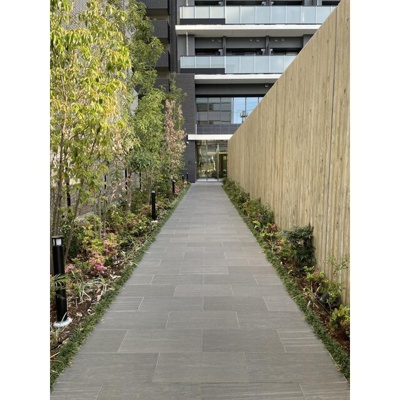 【庭】 | コンフォリア新大阪宮原Q