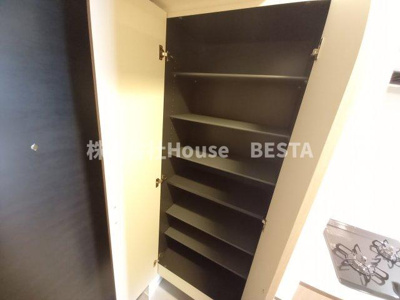 【収納】 | ワールドアイ神戸ハーバーランドⅡ