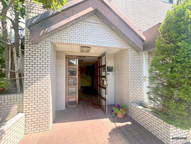サン春日第1マンション　仲介手数料無料のエントランス
