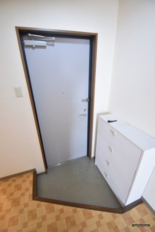 メゾン三和ドライ　仲介手数料無料の玄関