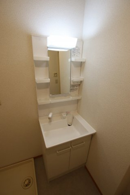 【独立洗面台】 | クレセントⅠ