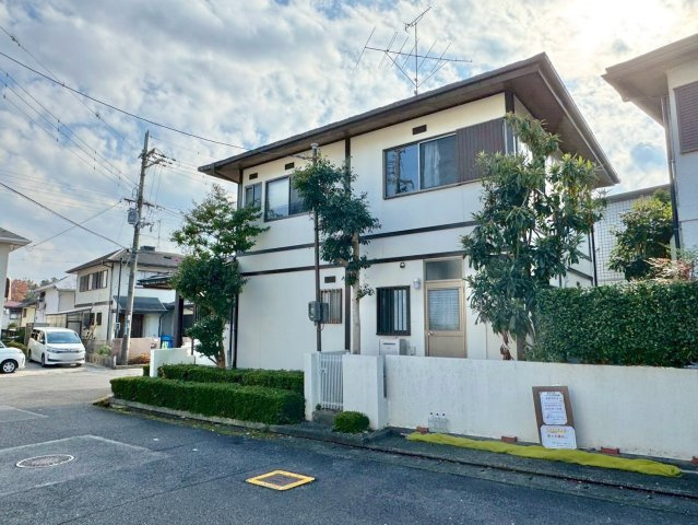 草津市桜ケ丘4丁目　建築条件無し売土地の外観|閑静な住宅地で、のびのびと暮らせる環境です。