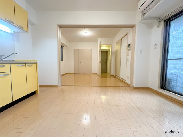 セントロイヤルクラブ谷町　仲介手数料無料の居間・リビング