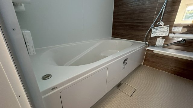 久留米市荒木町荒木15号地の浴室