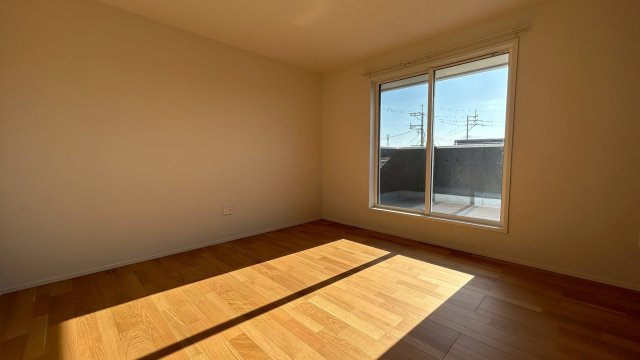 久留米市荒木町荒木15号地の洋室