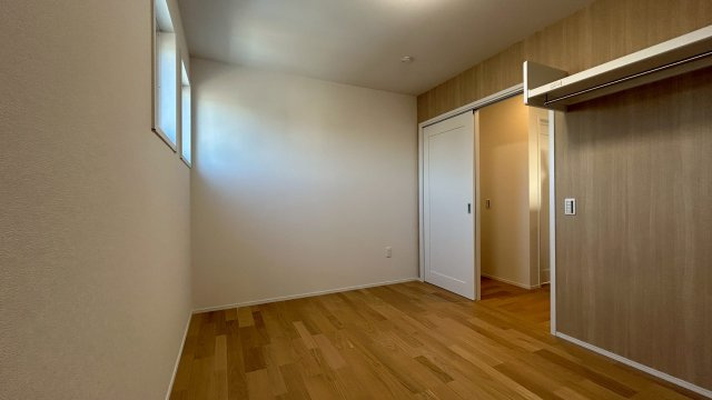 久留米市荒木町荒木15号地の洋室