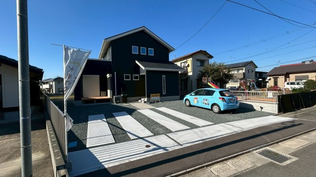 久留米市荒木町荒木15号地の前面道路含む現地写真