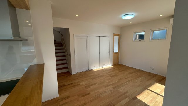 久留米市荒木町荒木15号地の居間・リビング