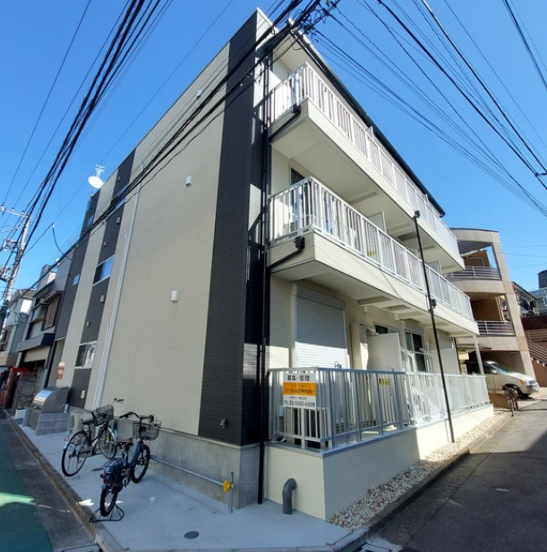 リベレンテ幡ヶ谷の外観