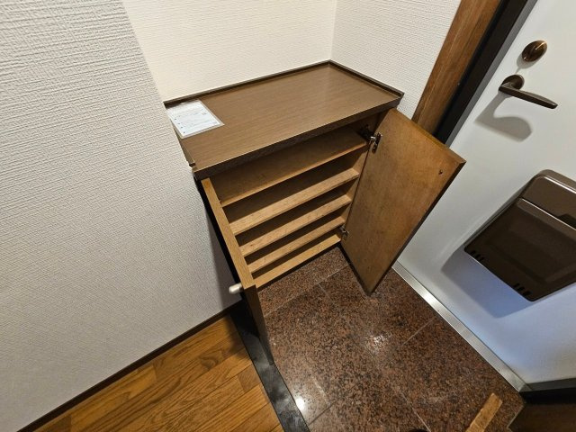 ハイネス岡本の収納