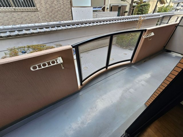 ハイネス岡本のバルコニー