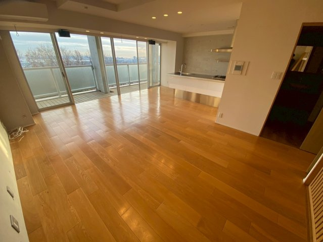 ジークレフ六甲の丘C棟の居間・リビング