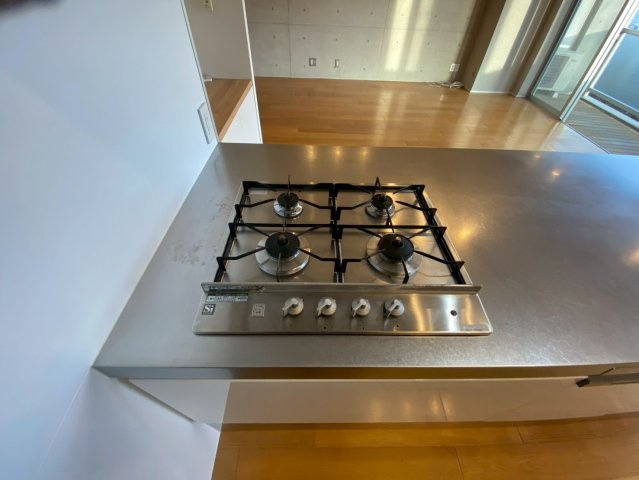 ジークレフ六甲の丘C棟のキッチン