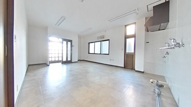 コーポ四季村上の居間・リビング