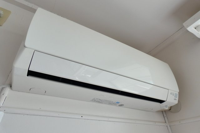 【設備】 | ベースサイド　モリクマ | リビングにはエアコン設置済（各洋室にもエアコン設置可能です）