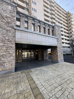 【エントランス】 | ライオンズマンション荒川遊園アクアステージ | 月額管理料無料！賃貸管理はアブレイズパートナーズにお任せを！