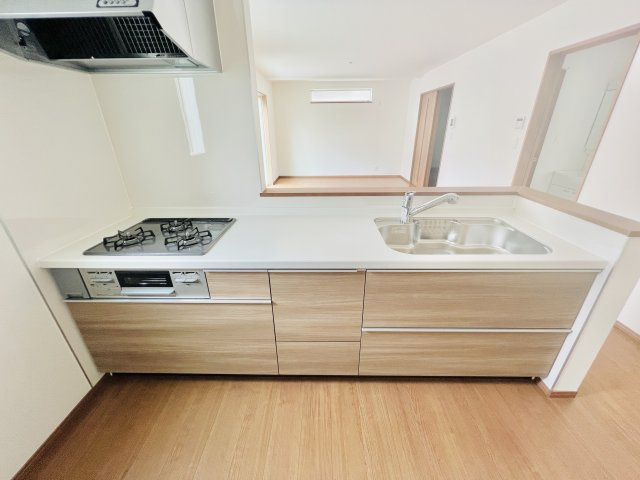 高崎市並榎町のキッチン|ご家族との会話も弾む対面キッチン♪