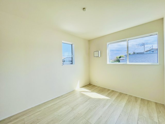 高崎日光町の洋室|子ども部屋や書斎にも使える万能スペース