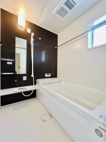 高崎日光町の浴室|乾燥機付きで雨の日も安心の浴室空間