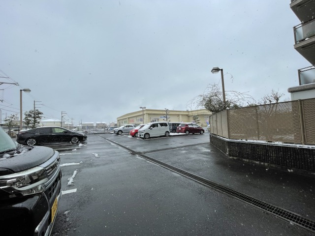 アルステージ堅田　天然木フルリノベーションの駐車場