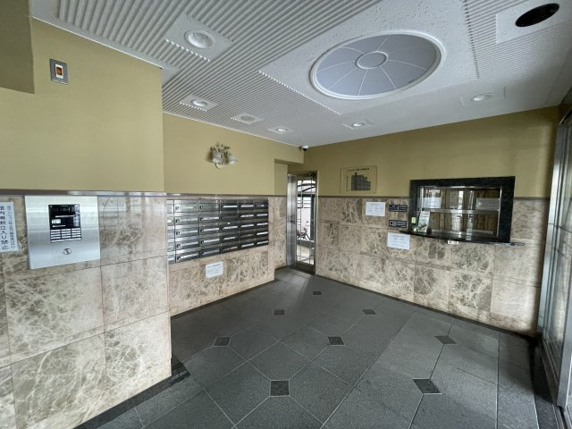 アルステージ堅田　天然木フルリノベーションのロビー