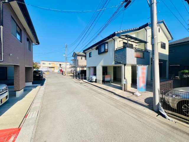 前橋市箱田町の前面道路含む現地写真|閑静な住宅地◎
