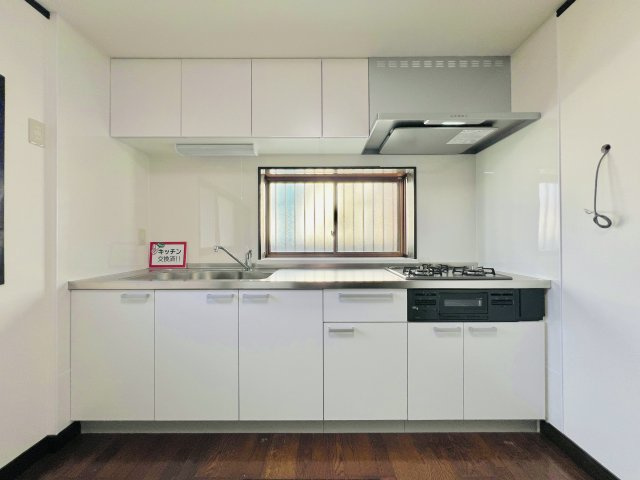 前橋市関根町のキッチン|収納力豊富なキッチン♪
大小問わず、適材適所な収納を実現！