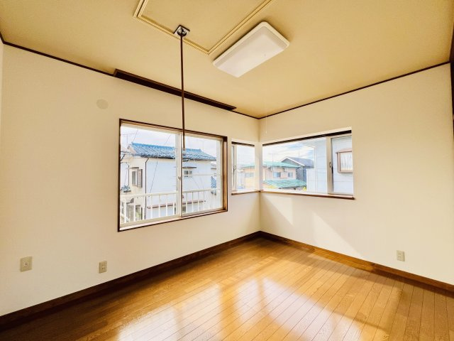 太田市大原町の洋室|お子様の一人部屋デビューにも最適♪