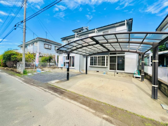 太田市大原町の駐車場|カーポート付きの駐車場