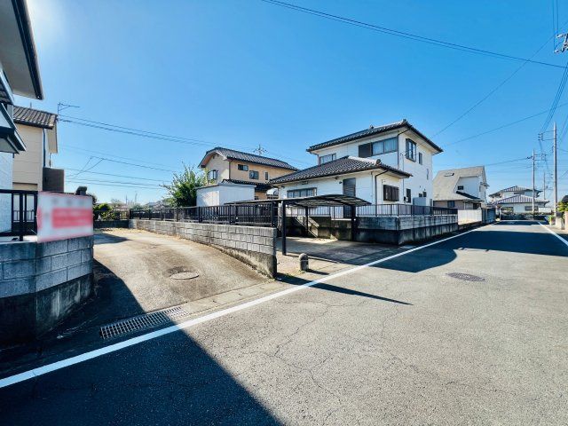 太田市新田上江田町の前面道路含む現地写真|閑静な住宅地◎