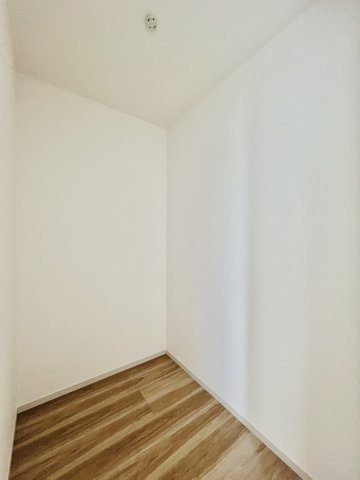 高崎市柴崎町の収納|高さのある物もたっぷり収納可能なウォークインクローゼット♪