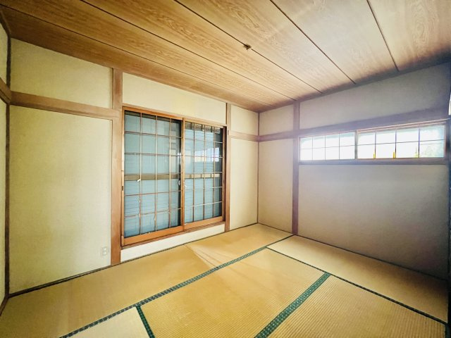 高崎市片岡町三丁目の和室|2階にも6帖和室があり、フローリングが苦手な方にもおススメ！