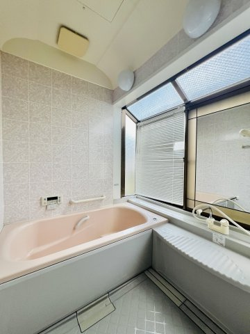 高崎市片岡町三丁目の浴室|1日の疲れも癒されるユニットバス♪